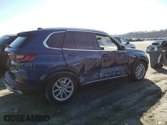 2021 BMW X5 xDrive40i with VIN 5UXCR6C02M9G43082, listed as a Copart auction lot 36675453 with 23,876 mi miles. Bid and sale history available at carsss.com. Image 3.
