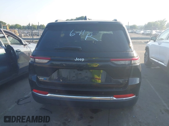 2024 Jeep Grand Cherokee with VIN 1C4RJYB65RC145793, listed as a IAAI auction lot 42544596 with 32,185 mi miles and . Bid and sale history available at DreamBid. Image 15.