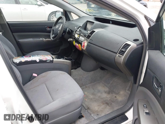 2008 Toyota Prius with VIN JTDKB20U983431304, listed as a IAAI auction lot 42011832 with Not Provided miles. Bid and sale history available at carsss.com. Image 5.