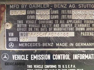 1985 Mercedes-Benz 380 z VIN WDBBA45C4FA016168, wystawiony jako IAAI lot #42245527 z przebiegiem 127 083 mil mil oraz . Historia ofert i sprzedaży dostępna na DreamBid. Obrazek 9.