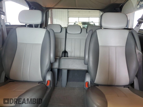 2007 Dodge Grand Caravan SXT with VIN 2D4GP44L97R180393, listed as a Copart auction lot 54700215 with 71,641 mi miles and Clean Title. Bid and sale history available at DreamBid. Image 10.