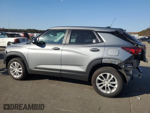 2024 Chevrolet TrailBlazer LS with VIN KL79MNSL0RB077675, listed as a Copart auction lot 78838914 with 4,347 mi miles and Salvage Title. Bid and sale history available at DreamBid. Image 2.
