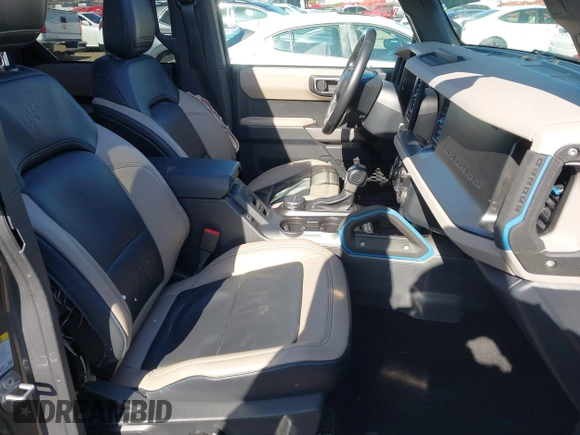 2022 Ford Bronco with VIN 1FMEE5DP9NLB37001, listed as a IAAI auction lot 41849280 with 12,780 mi miles. Bid and sale history available at carsss.com. Image 5.