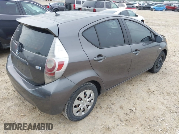 2014 Toyota Prius One z VIN JTDKDTB33E1084788, wystawiony jako IAAI lot #42440966 z przebiegiem 304 181 mil mil oraz . Historia ofert i sprzedaży dostępna na DreamBid. Obrazek 4.