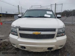 2012 Chevrolet Avalanche LTZ with VIN 3GNMCGE03CG254318, listed as a IAAI auction lot 41538283 with 291,833 mi miles. Bid and sale history available at carsss.com. Image 12.