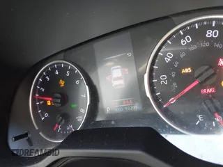 2020 Toyota RAV4 XLE with VIN 2T3W1RFV0LC081789, listed as a IAAI auction lot 42272557 with 91,399 mi miles and . Bid and sale history available at DreamBid. Image 7.