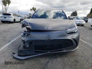 2023 Genesis GV60 Performance z VIN KMUKEDTB7PU011754, wystawiony jako Copart lot #39865424 z przebiegiem 5915 mil mil oraz . Historia ofert i sprzedaży dostępna na DreamBid. Obrazek 5.