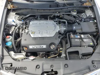 2011 Honda Accord EX-L z VIN 1HGCP3F8XBA018477, wystawiony jako Copart lot #58626995 z przebiegiem 74 108 mil mil oraz Szkoda całkowita • Salvage title. Historia ofert i sprzedaży dostępna na DreamBid. Obrazek 11.
