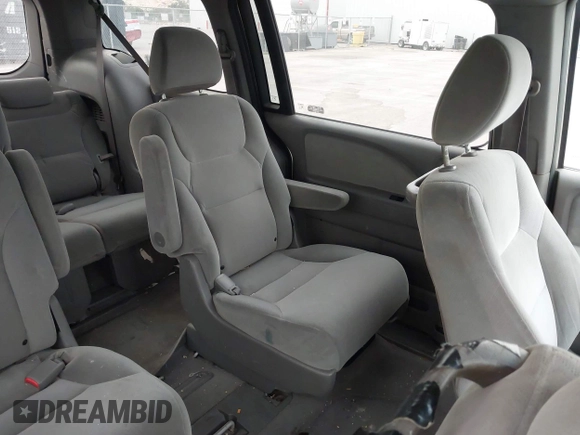 2008 Honda Odyssey LX z VIN 5FNRL38218B031969, wystawiony jako IAAI lot #42073460 z przebiegiem 251 722 mil mil oraz . Historia ofert i sprzedaży dostępna na DreamBid. Obrazek 8.