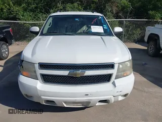 2011 Chevrolet Suburban LT with VIN 1GNSCJE06BR309881, listed as a IAAI auction lot 42577452 with 254,073 mi miles and . Bid and sale history available at DreamBid. Image 6.