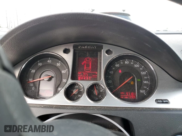 2008 Volkswagen Passat VR6 with VIN WVWRU73C28E160258, listed as a Copart auction lot 49671525 with 97,181 mi miles and Salvage title. Bid and sale history available at DreamBid. Image 9.