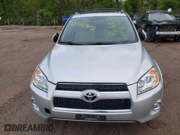2012 Toyota RAV4 Limited with VIN 2T3DF4DVXCW262203, listed as a IAAI auction lot 42196303 with 154,302 mi miles. Bid and sale history available at carsss.com. Image 6.