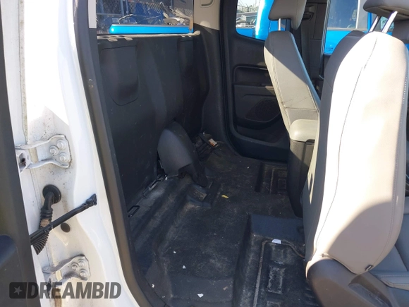 2015 Chevrolet Colorado 2WD WT с VIN 1GCHSAEA5F1255086, выставлен на аукционе IAAI как лот 41362240 с пробегом 121 535 миль миль и . История ставок и продаж доступна на DreamBid. Изображение 8.
