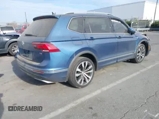 2018 Volkswagen Tiguan SEL Premium with VIN 3VV5B7AX0JM218427, listed as a IAAI auction lot 41188087 with 46,877 mi miles and . Bid and sale history available at DreamBid. Image 4.
