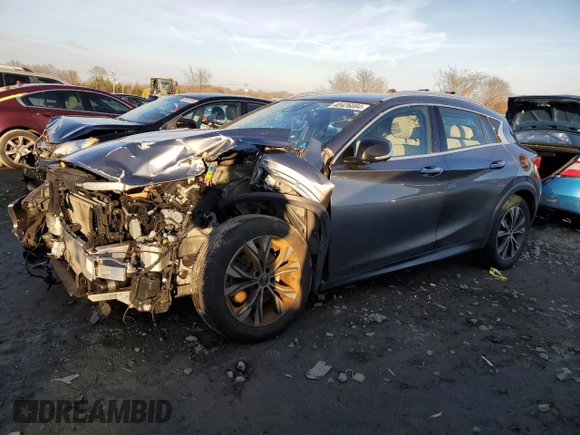 2017 Infiniti QX30 Luxury with VIN SJKCH5CRXHA017226, listed as a Copart auction lot 40426084 with 0 mi miles. Bid and sale history available at carsss.com. Image 1.