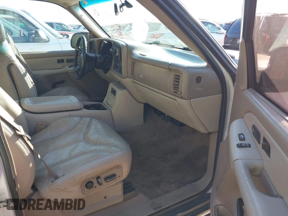 2001 GMC Yukon XL SLT with VIN 3GKEC16T51G223480, listed as a IAAI auction lot 41455454 with 358,870 mi miles. Bid and sale history available at carsss.com. Image 5.