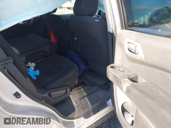 2013 Nissan Pathfinder Platinum with VIN 5N1AR2MM5DC676687, listed as a IAAI auction lot 42178495 with 71,937 mi miles and . Bid and sale history available at DreamBid. Image 8.