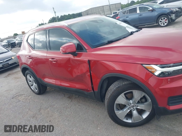 2022 Volvo XC40 Momentum with VIN YV4AC2HK5N2748975, listed as a IAAI auction lot 42193600 with 50,663 mi miles and . Bid and sale history available at DreamBid. Image 6.