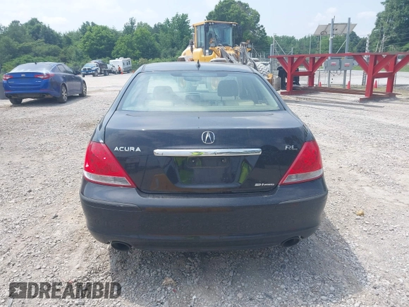 2005 Acura RL z VIN JH4KB16545C018873, wystawiony jako IAAI lot #42423476 z przebiegiem 237 834 mil mil oraz . Historia ofert i sprzedaży dostępna na DreamBid. Obrazek 16.