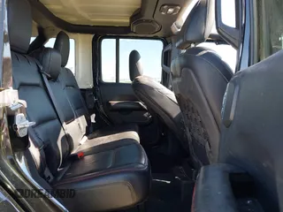 2018 Jeep Wrangler Unlimited Rubicon with VIN 1C4HJXFGXJW255881, listed as a IAAI auction lot 42316499 with 39,439 mi miles and . Bid and sale history available at DreamBid. Image 8.