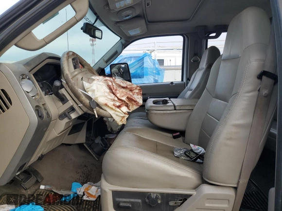 2010 Ford F-350 XL с VIN 1FTWW3DR6AEA85109, выставлен на аукционе Copart как лот 86643024 с пробегом Не указан миль и Списание • Salvage title. История ставок и продаж доступна на DreamBid. Изображение 7.