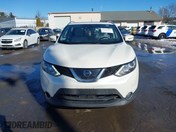 2017 Nissan Rogue Sport SL with VIN JN1BJ1CR6HW118250, listed as a IAAI auction lot 41625103 with 152,989 mi miles. Bid and sale history available at carsss.com. Image 12.