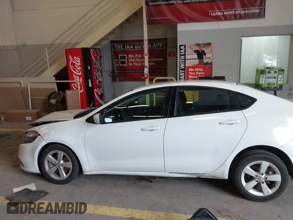2015 Dodge Dart SXT with VIN 1C3CDFBB9FD319423, listed as a IAAI auction lot 41870324 with 124,857 mi miles. Bid and sale history available at carsss.com. Image 15.