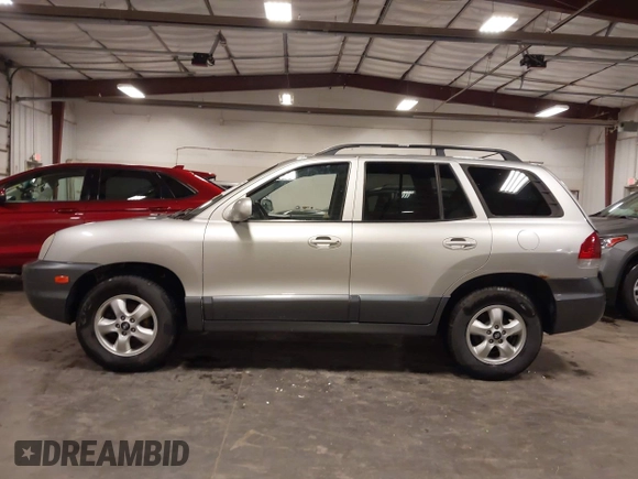 2005 Hyundai Santa Fe GLS with VIN KM8SC73D95U974594, listed as a IAAI auction lot 42340827 with 126,081 mi miles and . Bid and sale history available at DreamBid. Image 14.