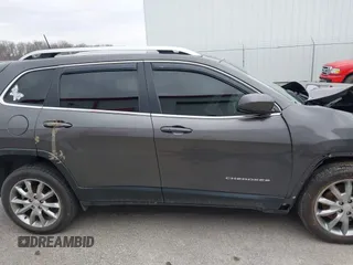 2018 Jeep Cherokee Limited with VIN 1C4PJLDB0JD565920, listed as a IAAI auction lot 41747170 with 121,604 mi miles and . Bid and sale history available at DreamBid. Image 14.