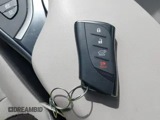 2020 Lexus UX with VIN JTHP9JBH7L2033386, listed as a IAAI auction lot 41463356 with 53,507 mi miles. Bid and sale history available at carsss.com. Image 11.
