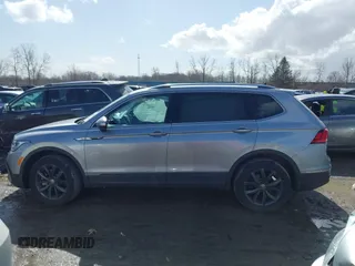 2023 Volkswagen Tiguan SE z VIN 3VV2B7AX0PM034519, wystawiony jako IAAI lot #41723470 z przebiegiem 17 250 mil mil oraz . Historia ofert i sprzedaży dostępna na DreamBid. Obrazek 14.