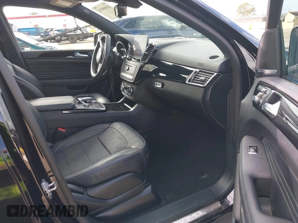 2019 Mercedes-Benz GLE 43 AMG with VIN 4JGED6EB6KA138562, listed as a IAAI auction lot 41808953 with 31,107 mi miles and . Bid and sale history available at DreamBid. Image 5.
