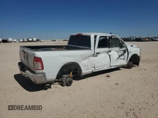 2024 Ram 2500 Big Horn z VIN 3C6UR5DL6RG156245, wystawiony jako Copart lot #51162525 z przebiegiem 46 743 mil mil oraz Szkoda całkowita • Salvage title. Historia ofert i sprzedaży dostępna na DreamBid. Obrazek 3.