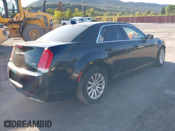 2015 Chrysler 300 Limited with VIN 2C3CCAAGXFH779843, listed as a IAAI auction lot 40284433 with 251,182 mi miles and . Bid and sale history available at DreamBid. Image 4.