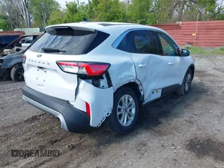 2021 Ford Escape SE z VIN 1FMCU0G60MUB22668, wystawiony jako IAAI lot #42213083 z przebiegiem 25 159 mil mil oraz . Historia ofert i sprzedaży dostępna na DreamBid. Obrazek 4.