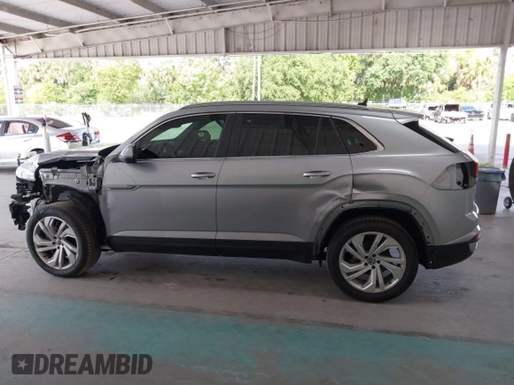 2021 Volkswagen Atlas SEL с VIN 1V2EE2CA9MC216892, выставлен на аукционе IAAI как лот 39943648 с пробегом 54 920 миль миль и . История ставок и продаж доступна на DreamBid. Изображение 15.