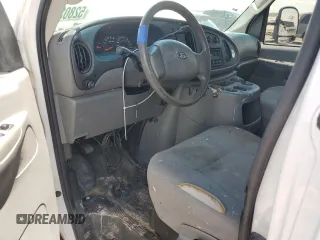 2008 Ford Econoline Cargo Commercial z VIN 1FTNE24L58DA41803, wystawiony jako Copart lot #52803705 z przebiegiem Nie podano mil oraz Szkoda całkowita • Salvage title. Historia ofert i sprzedaży dostępna na DreamBid. Obrazek 8.