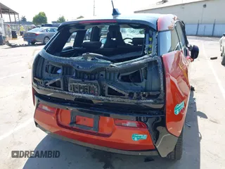 2015 BMW i3 z VIN WBY1Z4C52FV502771, wystawiony jako IAAI lot #42174110 z przebiegiem 131 737 mil mil oraz . Historia ofert i sprzedaży dostępna na DreamBid. Obrazek 18.
