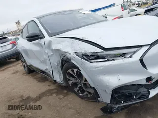 2023 Ford Mustang Mach-E Premium с VIN 3FMTK3R74PMA41565, выставлен на аукционе IAAI как лот 42428855 с пробегом 15 675 миль миль и . История ставок и продаж доступна на DreamBid. Изображение 13.