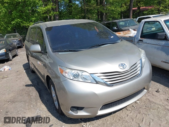 2015 Toyota Sienna LE AAS with VIN 5TDKK3DCXFS552524, listed as a IAAI auction lot 42060065 with 249,332 mi miles and . Bid and sale history available at DreamBid. Image 1.
