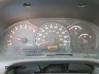 2000 Chevrolet Tracker z VIN 2CNBE13C4Y6920783, wystawiony jako Copart lot #82619854 z przebiegiem 96 620 mil mil oraz Czysty tytuł • Clean title. Historia ofert i sprzedaży dostępna na DreamBid. Obrazek 9.