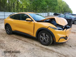2022 Ford Mustang Mach-E Select z VIN 3FMTK1RM6NMA40652, wystawiony jako Copart lot #52565105 z przebiegiem 32 427 mil mil oraz Szkody całkowita. Historia ofert i sprzedaży dostępna na DreamBid. Obrazek 4.