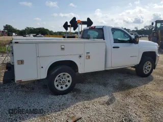 2016 Chevrolet Silverado 3500HD Work Truck z VIN 1GB3CYCGXGZ276157, wystawiony jako Copart lot #56558135 z przebiegiem 112 393 mil mil oraz Czysty tytuł • Clean title. Historia ofert i sprzedaży dostępna na DreamBid. Obrazek 3.