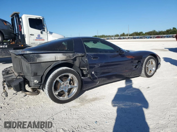 2001 Chevrolet Corvette with VIN 1G1YY22G515114977, listed as a Copart auction lot 82320124 with 71,872 mi miles and Salvage Title. Bid and sale history available at carsss.com. Image 3.