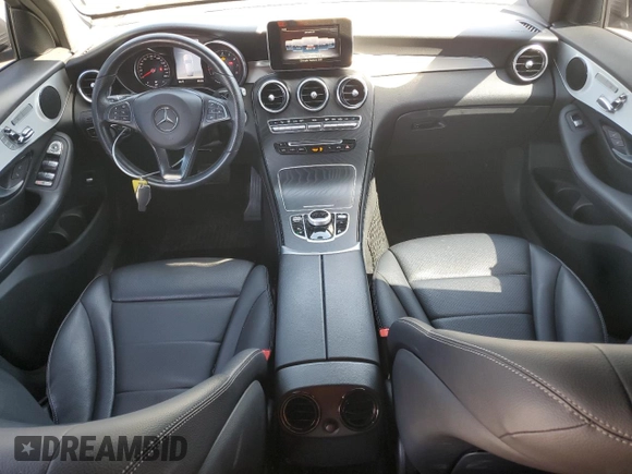 2019 Mercedes-Benz GLC 300 with VIN WDC0G4JB9KF570270, listed as a Copart auction lot 57826905 with 39,470 mi miles and Salvage title. Bid and sale history available at DreamBid. Image 8.