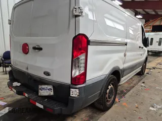 2016 Ford Transit Cargo с VIN 1FTYE1YM2GKB19264, выставлен на аукционе IAAI как лот 42559430 с пробегом 291 290 миль миль и . История ставок и продаж доступна на DreamBid. Изображение 27.