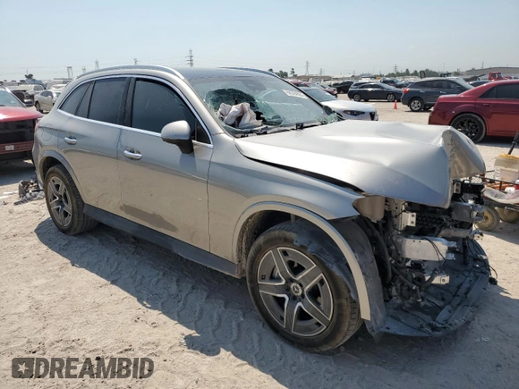 2023 Mercedes-Benz GLC with VIN W1NKM4GBXPU017525, listed as a Copart auction lot 68324504 with 30,059 mi miles and Salvage Title. Bid and sale history available at carsss.com. Image 4.