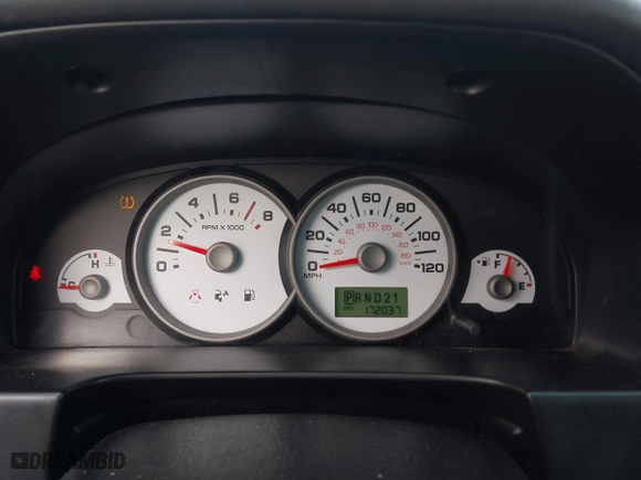 2007 Ford Escape XLS with VIN 1FMYU02Z57KB37979, listed as a IAAI auction lot 41372201 with 172,037 mi miles. Bid and sale history available at carsss.com. Image 7.