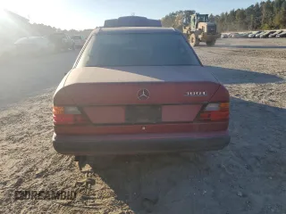 1989 Mercedes-Benz 300 E with VIN WDBEA30D9KB020969, listed as a Copart auction lot 69639114 with 97,395 mi miles and Clean Title. Bid and sale history available at DreamBid. Image 6.