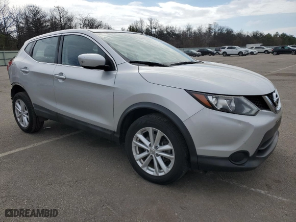 2018 Nissan Rogue Sport S with VIN JN1BJ1CR7JW201711, listed as a Copart auction lot 51900845 with 55,562 mi miles and Salvage Title. Bid and sale history available at carsss.com. Image 4.